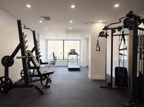 379 Ocean Parkway 2D, Brooklyn NY 11218