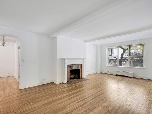 424 East 52nd Street 2A, New York NY 10022
