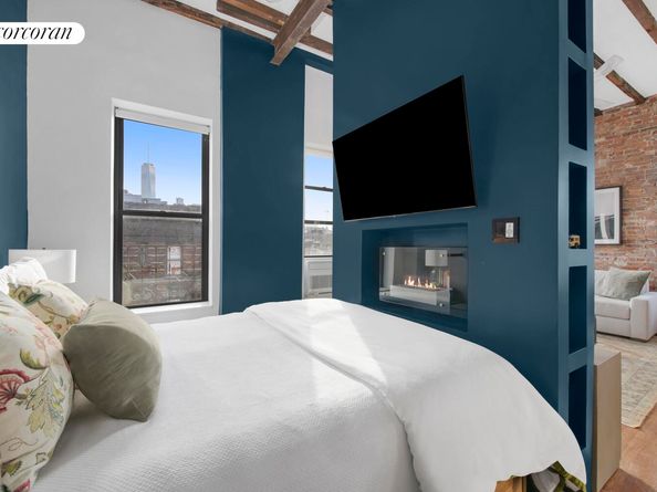 124 Thompson Street 26, New York NY 10012