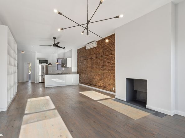 7 East 129th Street, New York NY 10035