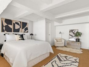 536 West 43rd Street 1B, New York NY 10036