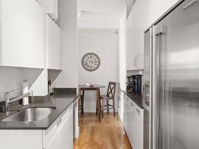 99 John Street 1901, New York NY 10038