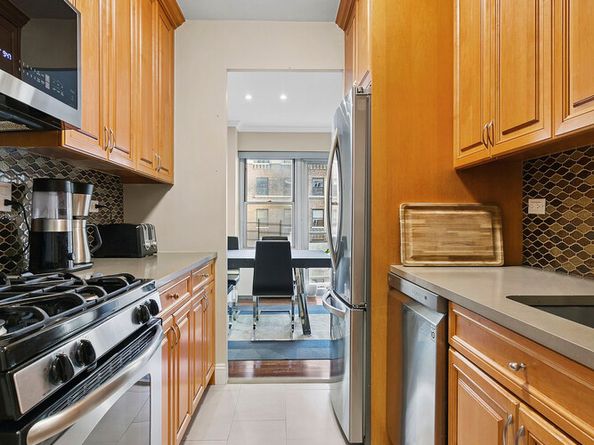 118 East 60th Street 8CD, New York NY 10022