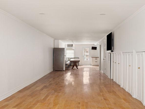 213 East 120th Street, New York NY 10035