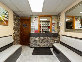 207 Ocean Parkway 1J, Brooklyn NY 11218