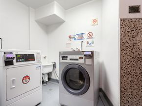 207 Ocean Parkway 1J, Brooklyn NY 11218