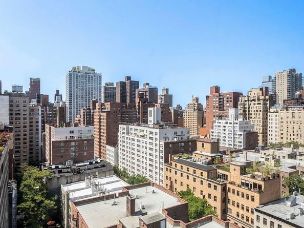 345 East 69th Street 16B, New York NY 10021