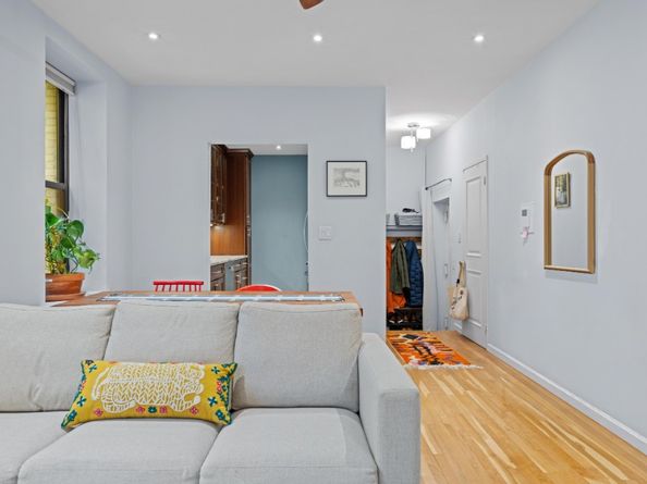 315 St Johns Place 1D, Brooklyn NY 11238