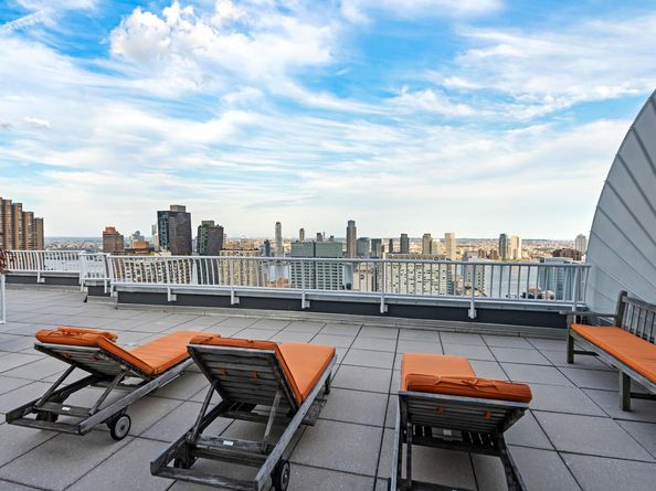200 East 32nd Street 32A, New York NY 10016