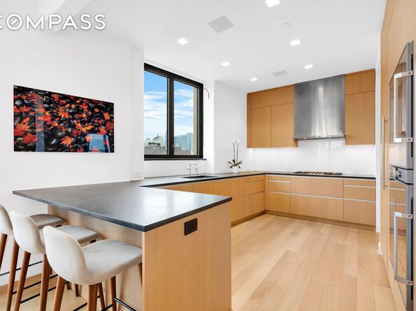 21 East 12th Street 19B, New York NY 10003