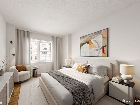 60 East 8th Street 12N, New York NY 10003