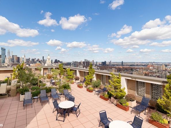 60 East 8th Street 12N, New York NY 10003