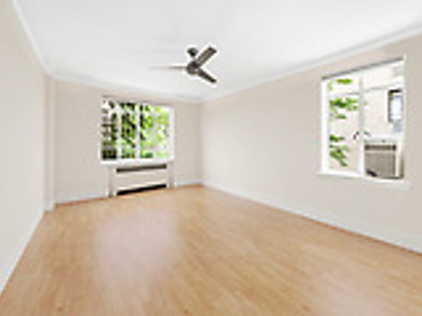 250 West 24th Street 1CW, New York NY 10011