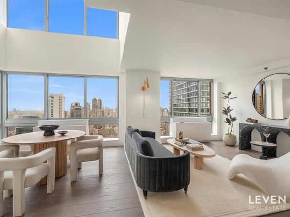 235 East 55th Street PHB, New York NY 10022
