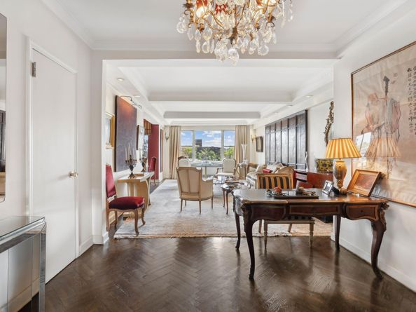 33 East End Avenue 2B, New York NY 10028