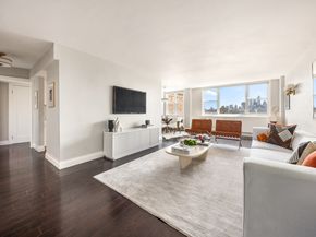 61 Jane Street 16D, New York NY 10014
