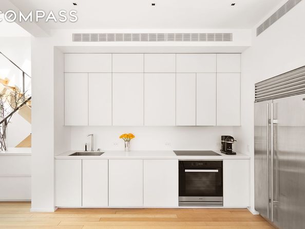 366 Broadway PHC, New York NY 10013