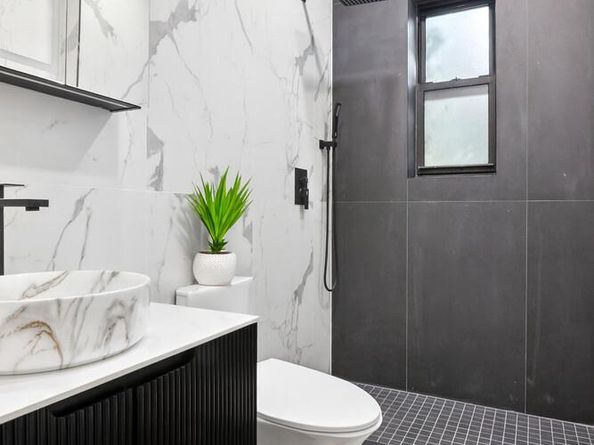 415 Ocean Parkway 1J, Brooklyn NY 11218