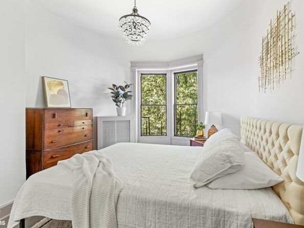5 Parkside Court, Brooklyn NY 11226
