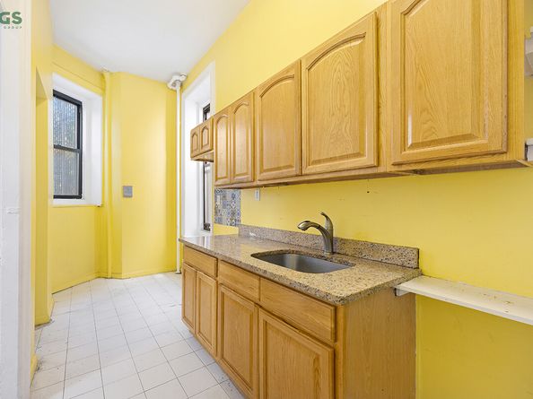 147 West 105th Street 1E, New York NY 10025