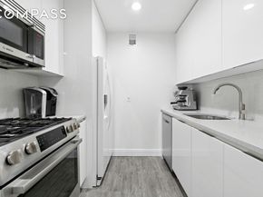 146 West 57th Street 47B, New York NY 10019