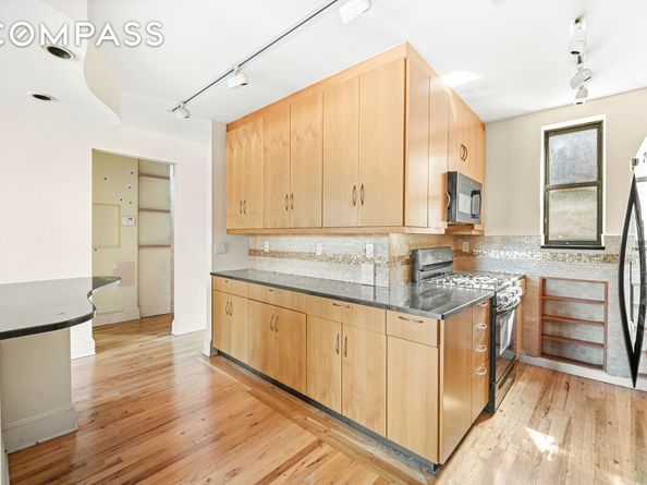 250 Park Place 3AD, Brooklyn NY 11238