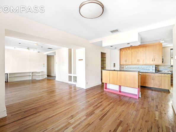 250 Park Place 3AD, Brooklyn NY 11238