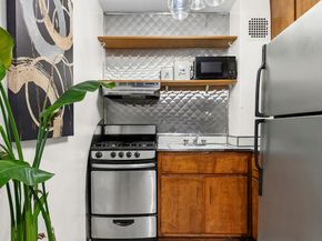40 Clinton Street 8B, Brooklyn NY 11201