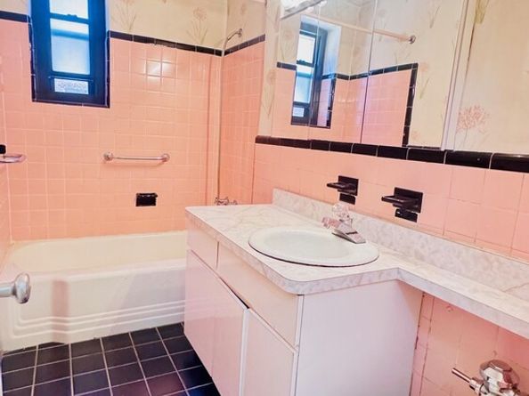 32-22 91st Street 106, Queens NY 11369