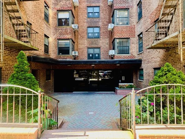 32-22 91st Street 106, Queens NY 11369