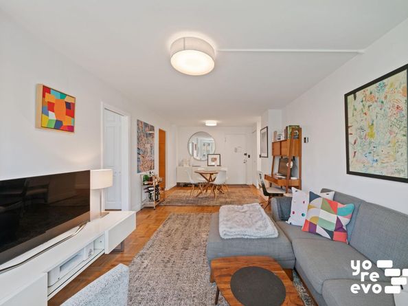 301 East 22nd Street 6E, New York NY 10010