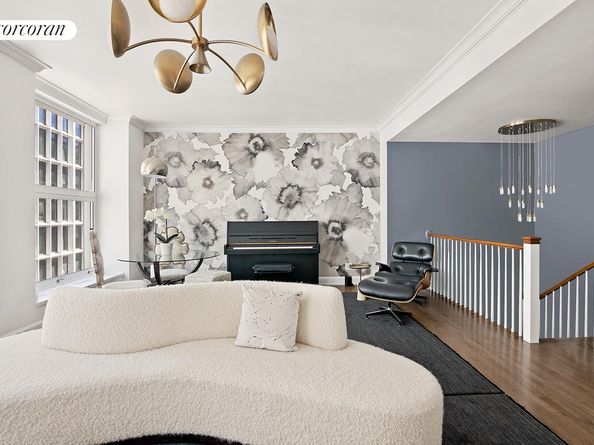 16 West 21st Street 10/11, New York NY 10010