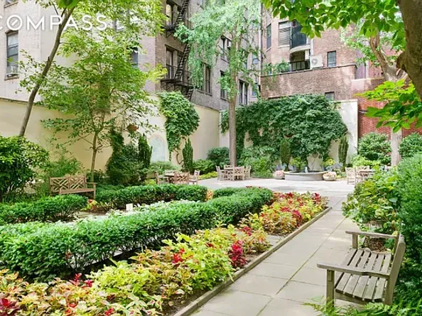 235 East 22nd Street 7T, New York NY 10010