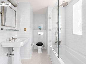 136 Waverly Place 3B, New York NY 10014
