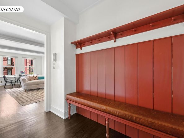 136 Waverly Place 3B, New York NY 10014