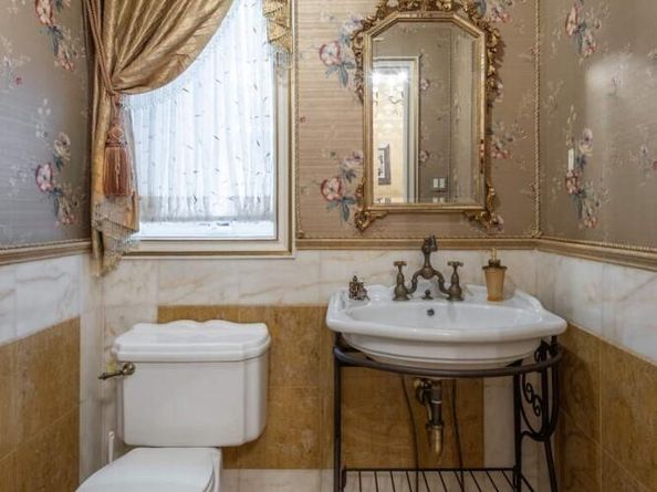 933 East 22nd Street, Brooklyn NY 11210