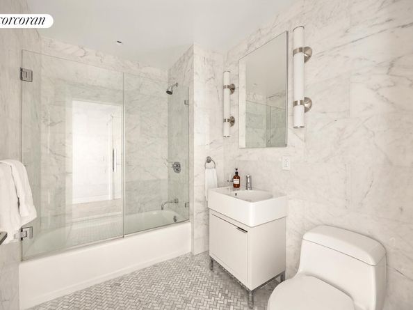 270 Broadway 19B, New York NY 10007