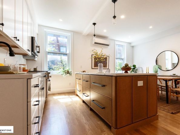 72 Verandah Place, Brooklyn NY 11201