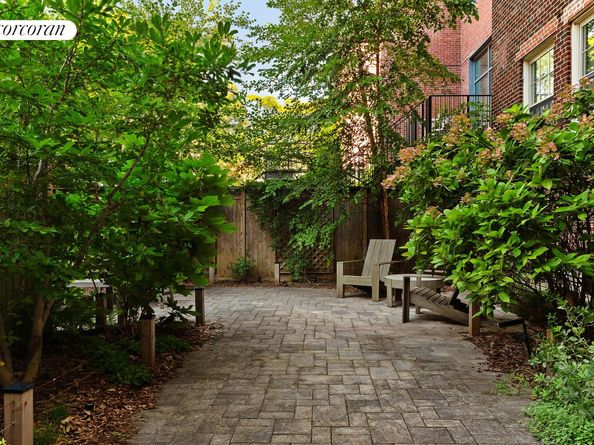75 Greene Avenue 2D, Brooklyn NY 11238