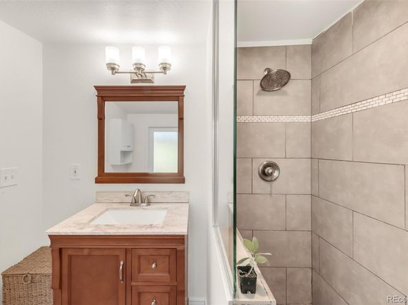 6337 S Louthan Street, Littleton CO 80120