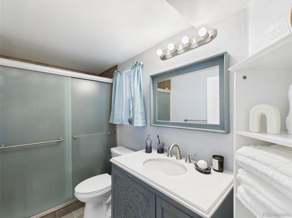 12183 W Cross Drive 202, Littleton CO 80127