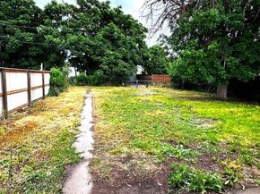 1364 Iola Street, Aurora CO 80010