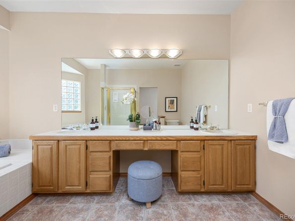 6506 S Robb Way, Littleton CO 80127
