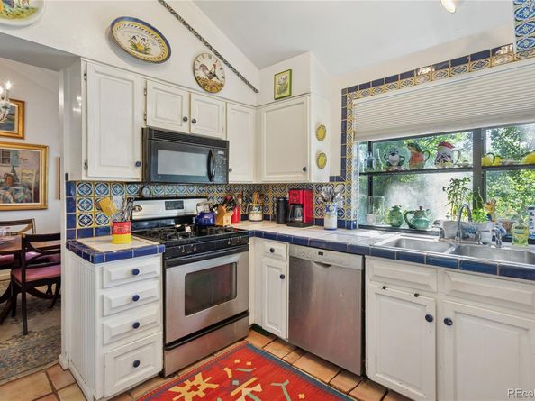 6121 S Forest Court, Centennial CO 80121