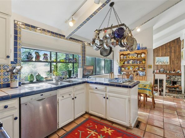 6121 S Forest Court, Centennial CO 80121