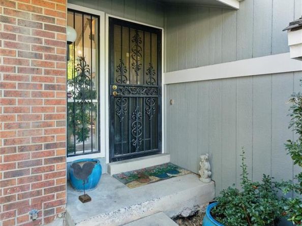 6121 S Forest Court, Centennial CO 80121