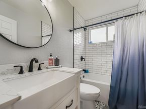 3051 S Espana Way, Aurora CO 80013