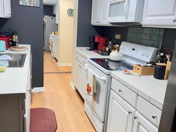 Undisclosed Address #7366633, Denver CO 80210