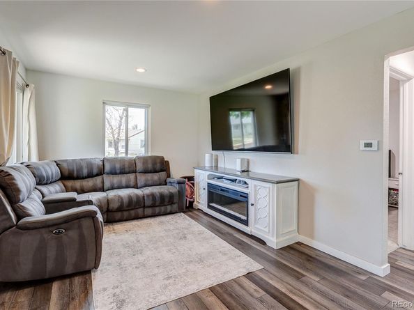 705 Newark Street, Aurora CO 80010