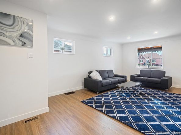 3242 N Albion Street, Denver CO 80207